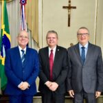 Fórum, Moradia Legal e título de cidadão pautam encontro entre Sávio Torres e o Presidente do TJPE