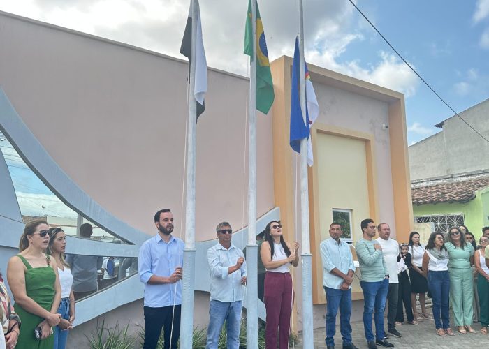 Ingazeira celebra 7 de Setembro com grande Desfile Cívico; mais de mil alunos participam