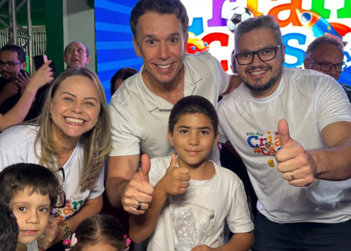 Felipe Carreras anuncia construção do Parque da Criança e assina ordem de serviço para pavimentação em Tuparetama