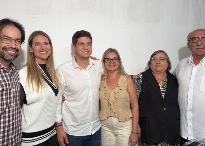 Luciano Torres prestigia Exposerra ao lado de João Campos, Márcia Conrado e Diogo Moraes em Serra Talhada