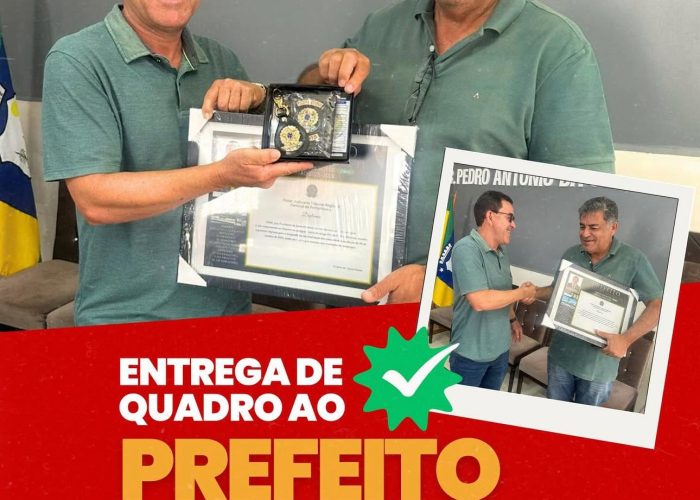 Prefeito Delson Lustosa recebe quadro e carteira do mandato 2025-2028 em momento histórico na Câmara de Santa Terezinha