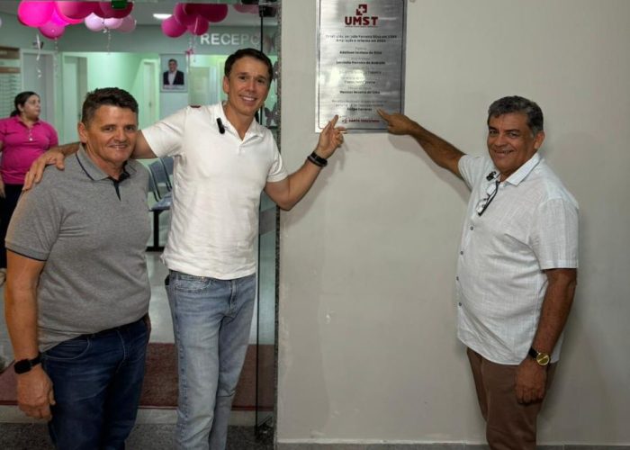 Em Santa Terezinha, Felipe Carreras visita obras e acompanha investimentos em infraestrutura e saúde