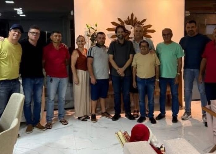 Oposição racha em São José do Egito após apoio de vereador a Breno Araújo