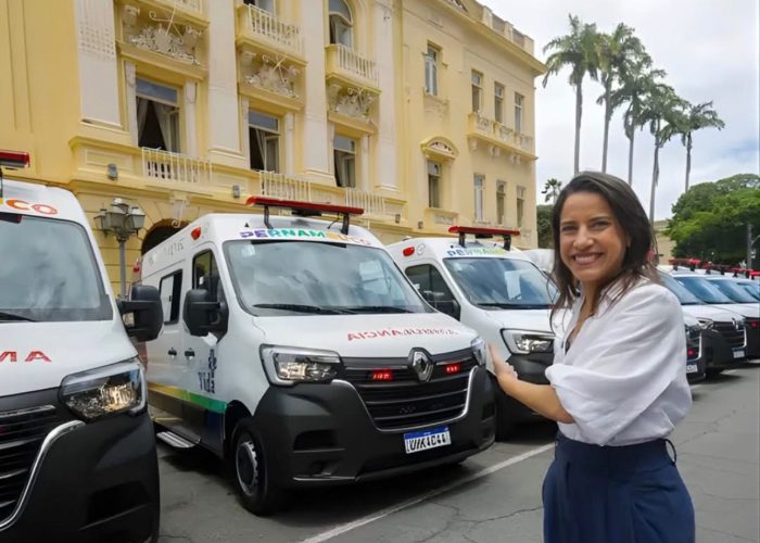 Governo de Pernambuco reforça rede estadual com entrega de 10 novas ambulâncias UTI móvel