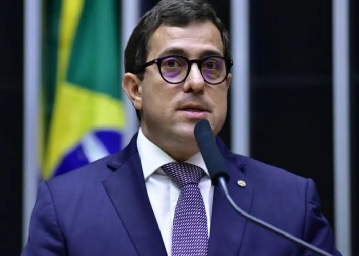 Deputado paraibano vai relatar proposta que pretende ampliar fundo eleitoral para 2026